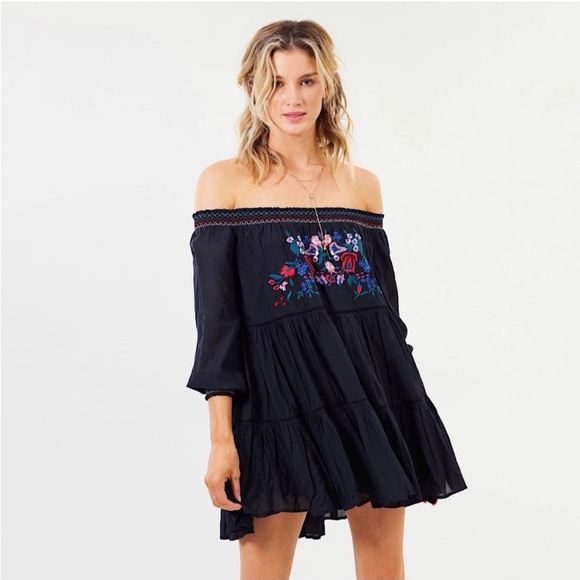 NWT FREE PEOPLE SUNBEAMS EMBROIDERED DRESS BLACK Boho Cottagecore Romantic Beach - Picture 1 of 11